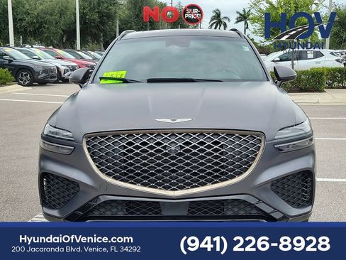 Used 2022 Genesis GV70 2.5T w/ Sport Prestige Package AWD/4WD image 3