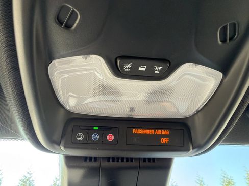 Used 2026 Chevrolet Colorado Trail Boss AWD/4WD image 28