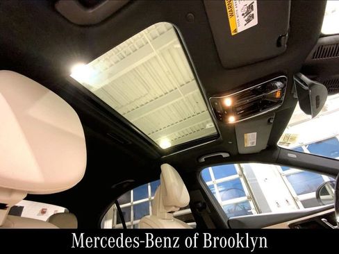 Used 2023 Mercedes-Benz C 300 C 300 image 17