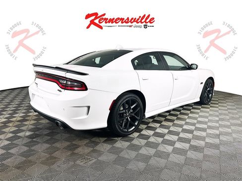 Used 2023 Dodge Charger R/T w/ Blacktop Package image 7