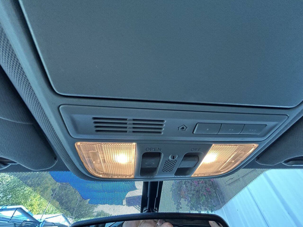 Used 2017 Honda Accord EX-L image 36