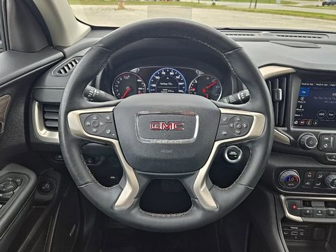 Used 2024 GMC Terrain Denali AWD/4WD image 3