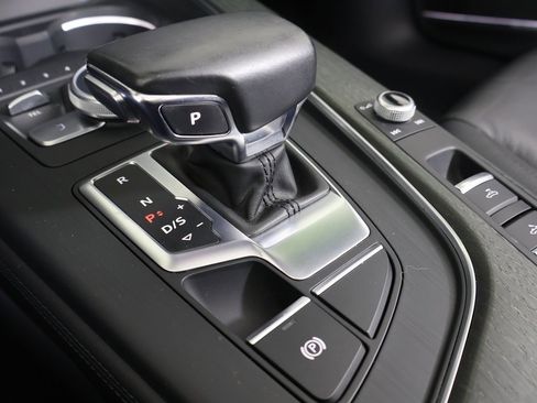 Used 2019 Audi A5 2.0T Premium Plus w/ Premium Plus image 4