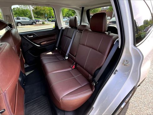 Used 2018 Subaru Forester 2.5i Touring AWD/4WD image 27