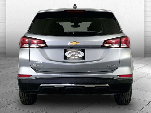 Used 2024 Chevrolet Equinox LT image 3