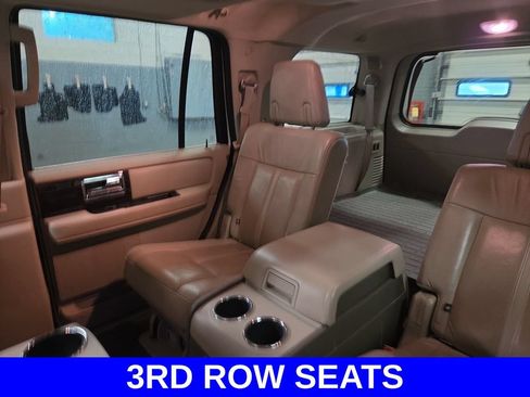 Used 2015 Lincoln Navigator 4WD image 12