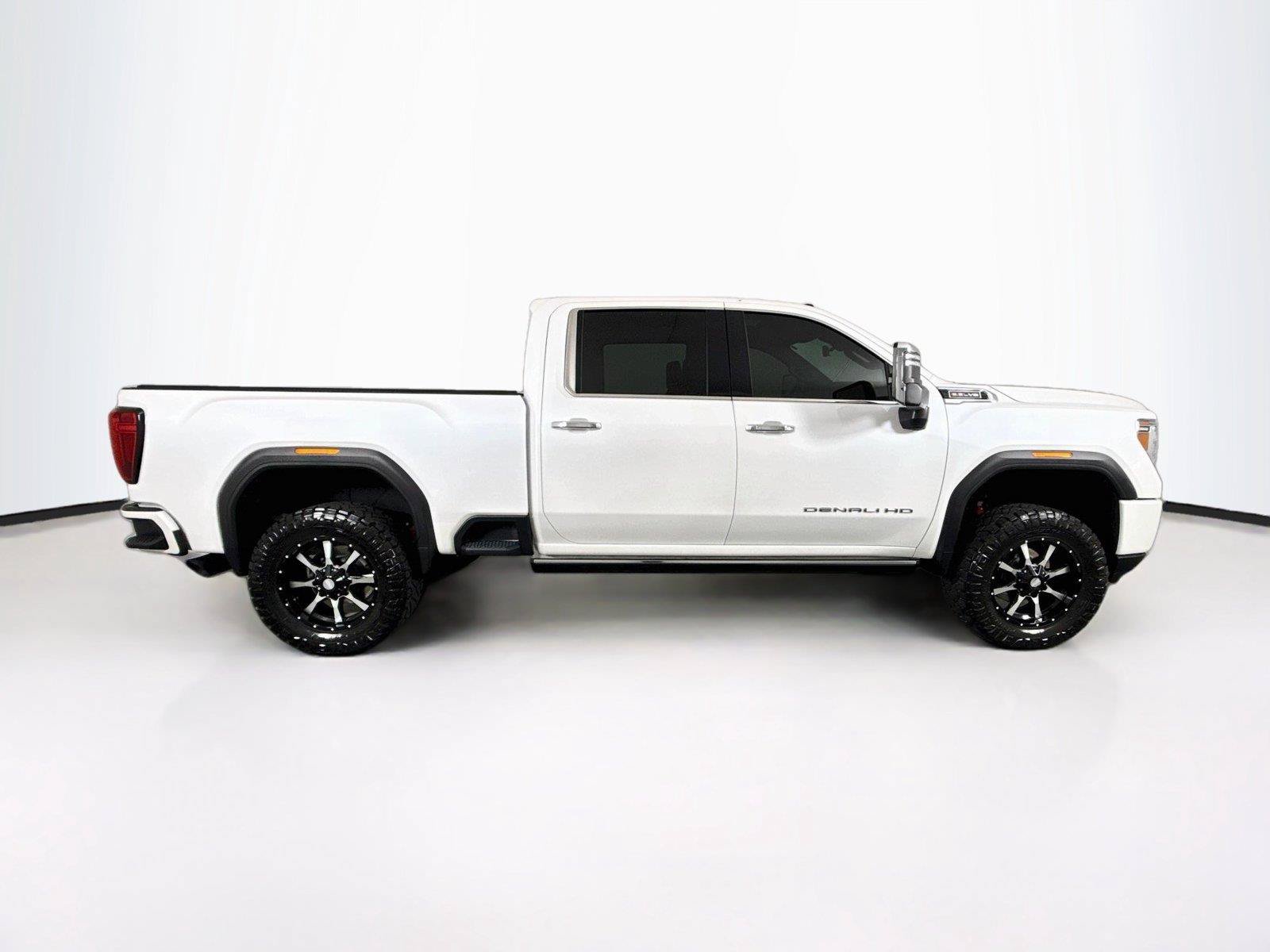 Used 2022 GMC Sierra 2500 Denali w/ Denali Ultimate Package AWD/4WD image 4