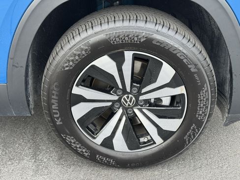 Used 2026 Volkswagen Atlas SE FWD image 11
