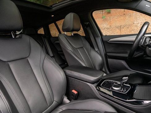 Used 2023 BMW X4 M40i image 31