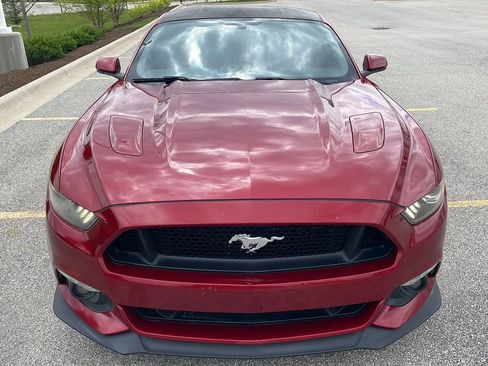 Used 2017 Ford Mustang GT Premium w/ GT Performance Package RWD image 5