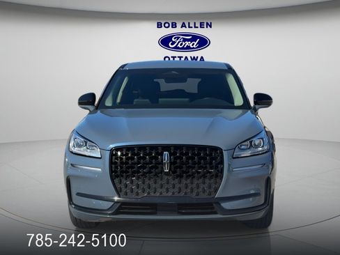 Used 2025 Lincoln Corsair Reserve w/ Jet Appearance Package image 8