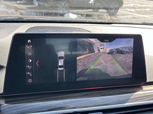 Used 2019 BMW 530e xDrive 530e xDrive iPerformance w/ Convenience Package image 12