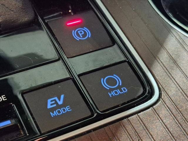 Used 2022 Toyota Sienna LE w/ LE Plus Package FWD image 21