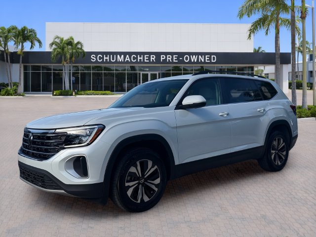 Certified 2026 Volkswagen Atlas SE FWD image 3