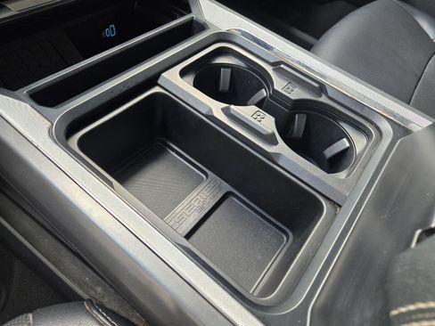 Used 2024 Ford F250 Lariat image 23