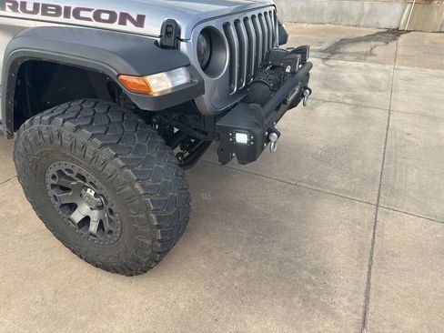 Used 2018 Jeep Wrangler Unlimited Rubicon image 32
