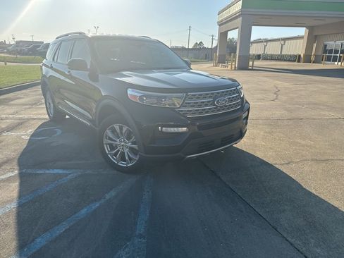 Used 2020 Ford Explorer Limited image 1