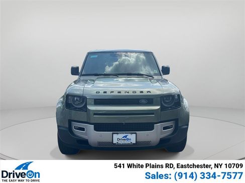 Used 2023 Land Rover Defender 110 SE AWD/4WD image 2