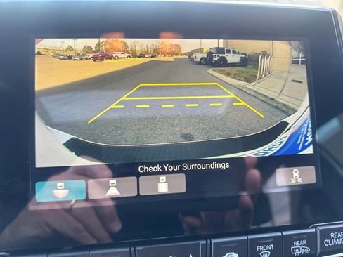 Used 2023 Honda Odyssey Sport image 16