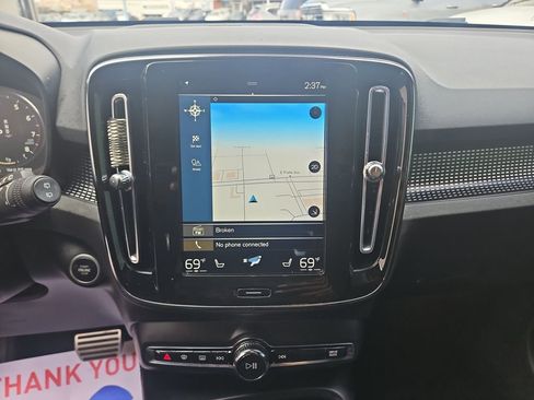 Used 2021 Volvo XC40 T5 R-Design w/ Protection Package image 23