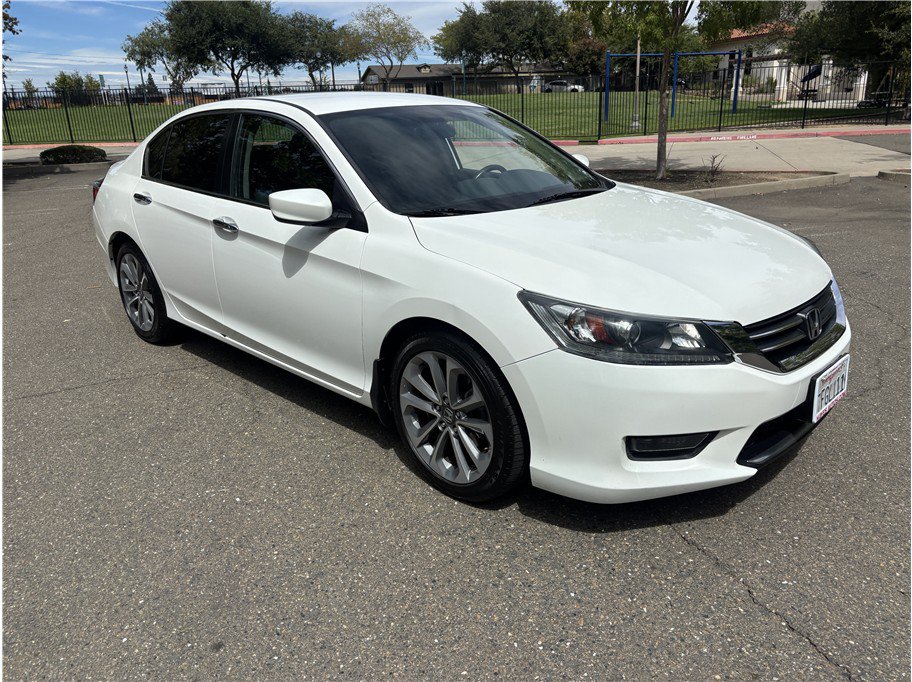 Used 2014 Honda Accord Sport image 3
