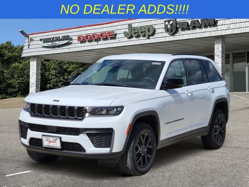 New 2026 Jeep Grand Cherokee Altitude AWD/4WD image 2