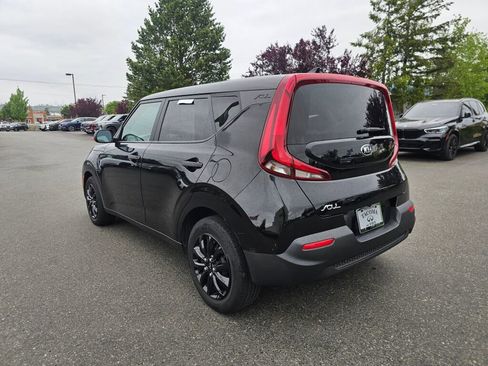 Used 2021 Kia Soul LX FWD image 5