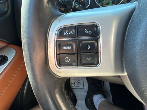 Used 2014 Jeep Compass Limited w/ Sun/Sound Group AWD/4WD image 19