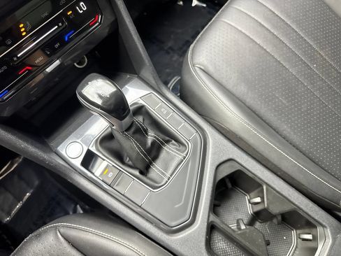 Used 2023 Volkswagen Tiguan SE w/ Panoramic Sunroof Package FWD image 71