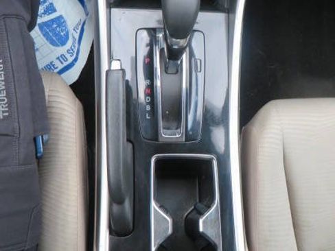 Used 2016 Honda Accord LX image 44