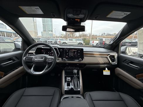 New 2026 GMC Canyon Denali image 23