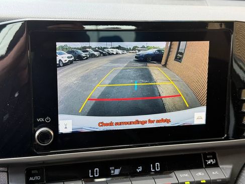 Used 2025 Toyota Camry SE FWD image 24