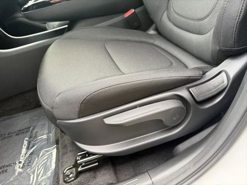 New 2026 Hyundai Tucson Blue SE w/ Tow & Go Package image 13