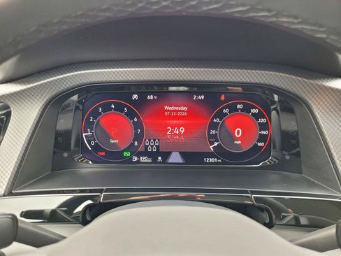 Certified 2025 Volkswagen Atlas Peak Edition SE AWD/4WD image 30