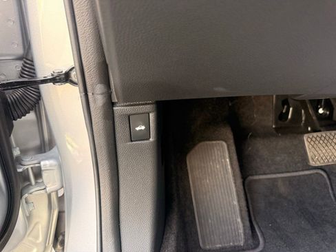 Used 2025 Honda Accord Touring image 14