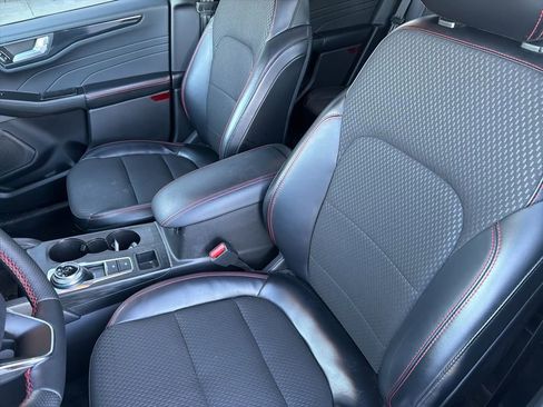 Used 2023 Ford Escape ST-Line w/ Tech Pack #1 image 9