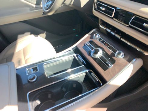 Used 2023 Lincoln Aviator Reserve w/ Elements Package Plus image 14