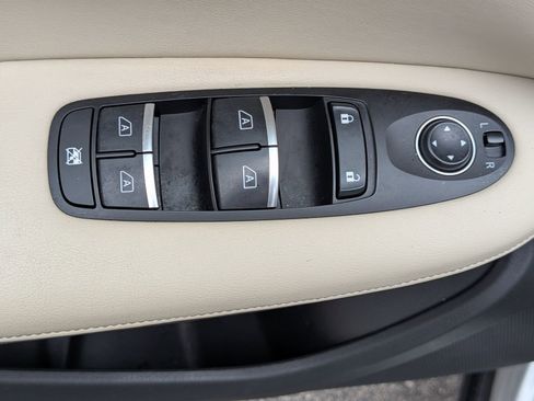 Used 2019 INFINITI QX50 Essential w/ Premium Heat Package image 14