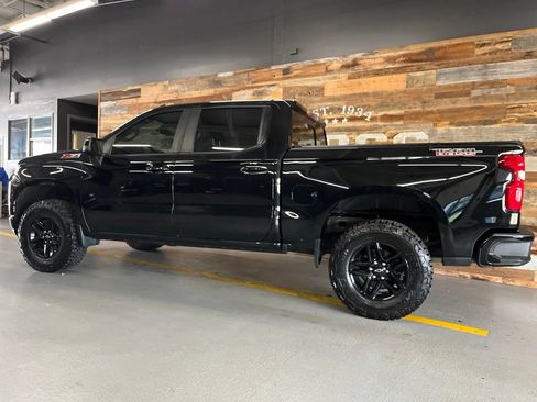 Used 2021 Chevrolet Silverado 1500 LT Trail Boss w/ Convenience Package II AWD/4WD image 18