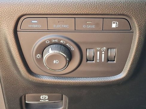 Used 2024 Jeep Grand Cherokee Limited 4xe AWD/4WD image 27