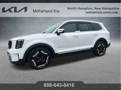 Used 2023 Kia Telluride EX w/ EX Captain's Chair Package