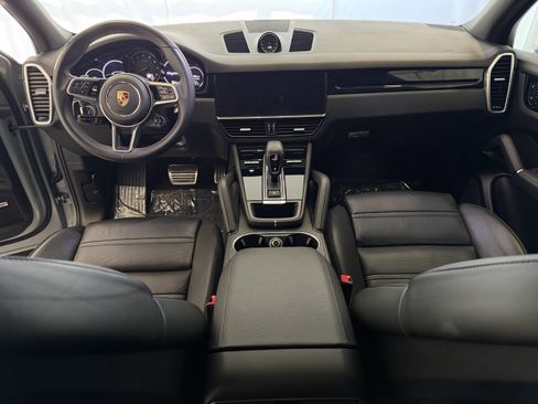 Certified 2023 Porsche Cayenne S image 17