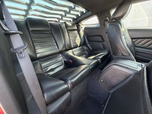 Used 2010 Ford Mustang Premium RWD image 12