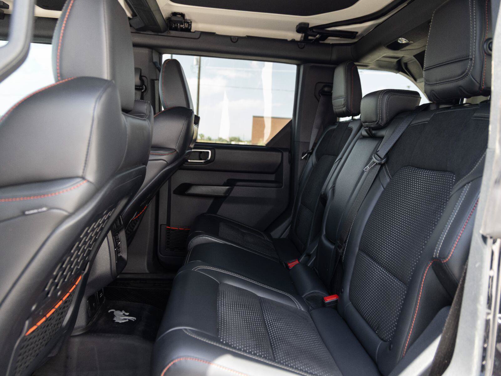 Used 2025 Ford Bronco Raptor w/ Interior Carbon Fiber Pack AWD/4WD image 28