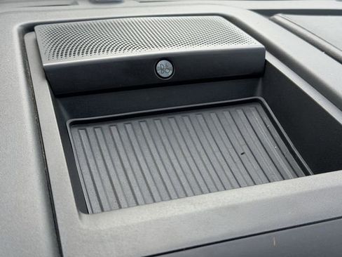 Used 2018 Ford F150 Lariat w/ Equipment Group 502A Luxury image 21