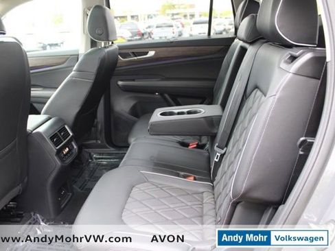 Used 2025 Volkswagen Atlas SEL Premium R-Line AWD/4WD image 30