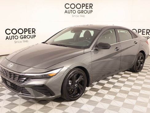 Used 2026 Hyundai Elantra SEL Sport Premium FWD image 10