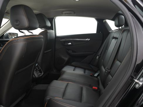 Used 2018 Chevrolet Impala Premier FWD image 13
