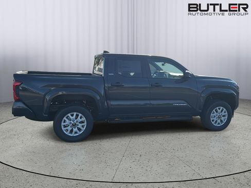 New 2026 Toyota Tacoma SR5 AWD/4WD image 7