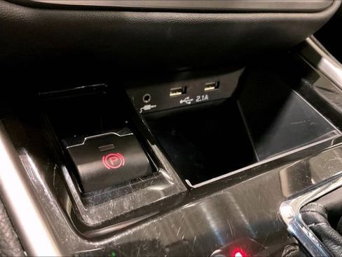 Used 2022 Subaru Outback Premium image 33